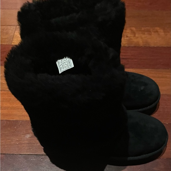 Ugg boots size 7 - Picture 3 of 4